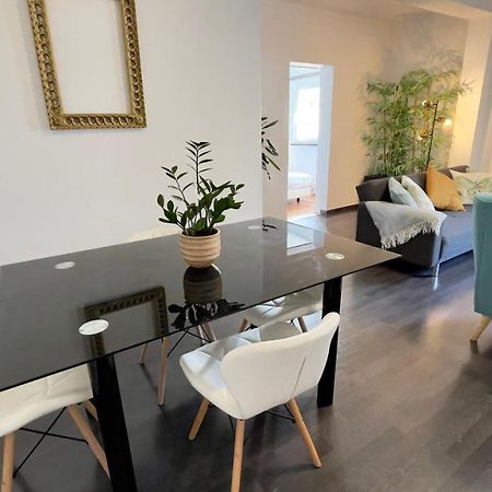 Apartamento T2 Com Terraco Grande Appartement Quarteira Buitenkant foto