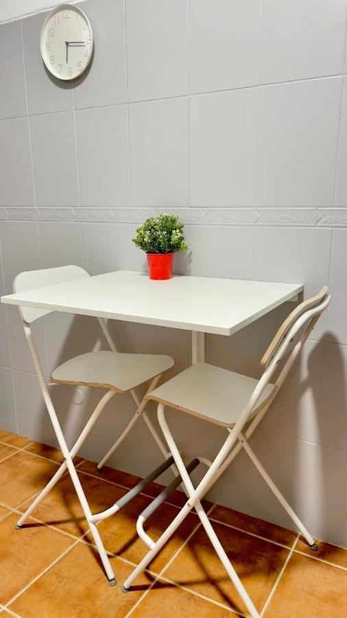 Apartamento T2 Com Terraco Grande Appartement Quarteira Buitenkant foto