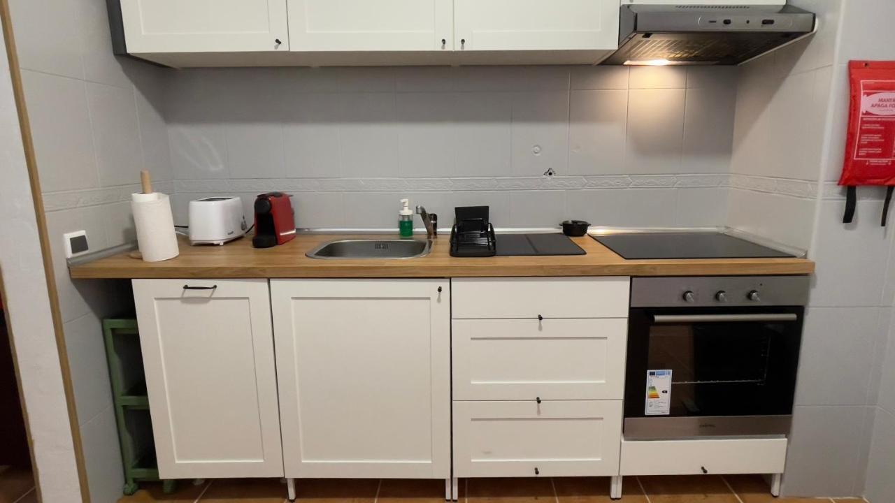 Apartamento T2 Com Terraco Grande Appartement Quarteira Buitenkant foto